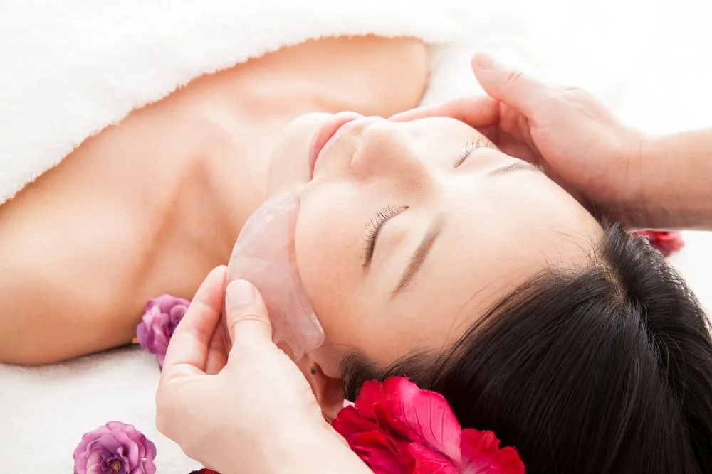 刮痧 (かっさ) ・フェイスセラピスト　Ｗ講座