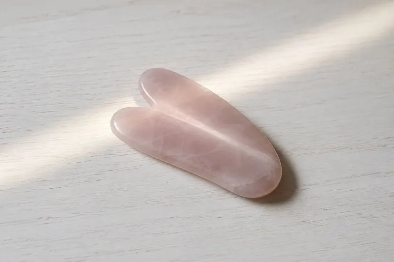 かっさプレートの角度と圧｜肌に負担をかけない当て方